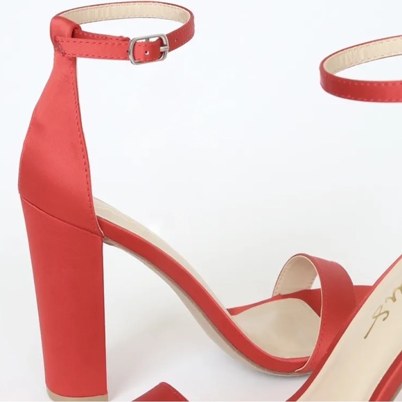 NWOT Red Satin Lulu’s Heels ❤️ - Picture 3 of 7